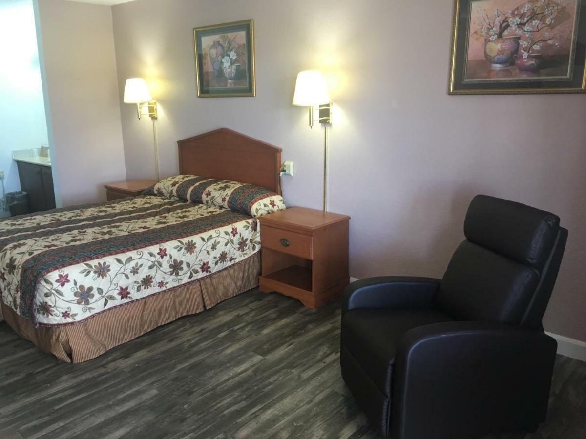 Finn'S Motel Saint James Ngoại thất bức ảnh