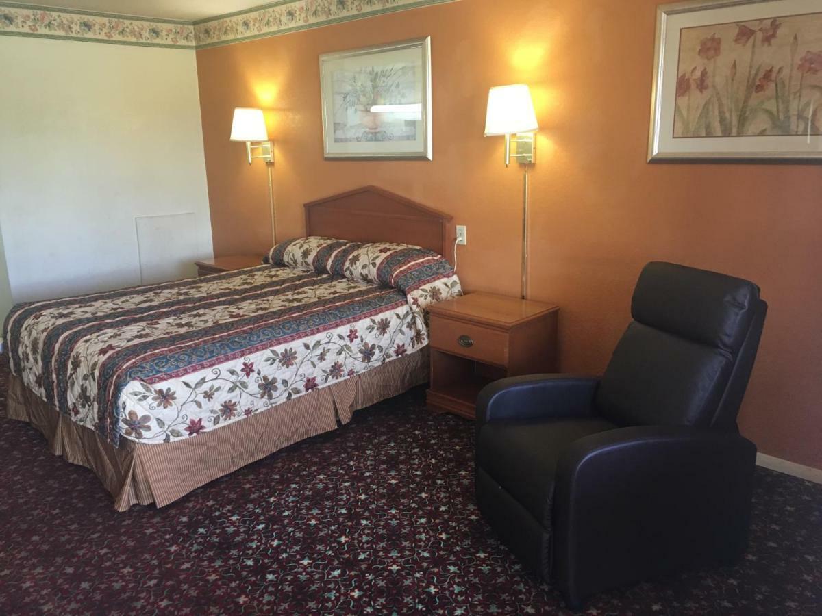 Finn'S Motel Saint James Ngoại thất bức ảnh